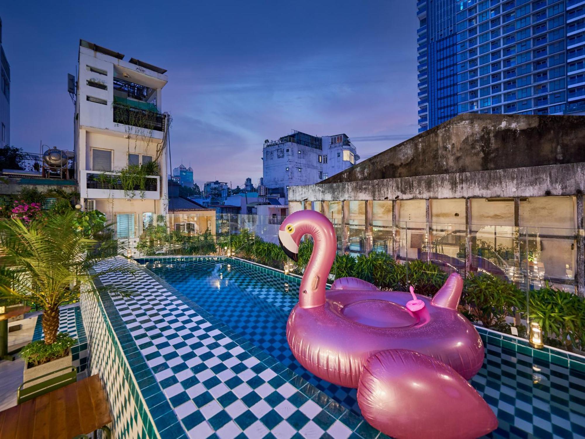 Saigon Night-life Complex-100m2 Rooftop Pool-elevator-heart Of District 1 *