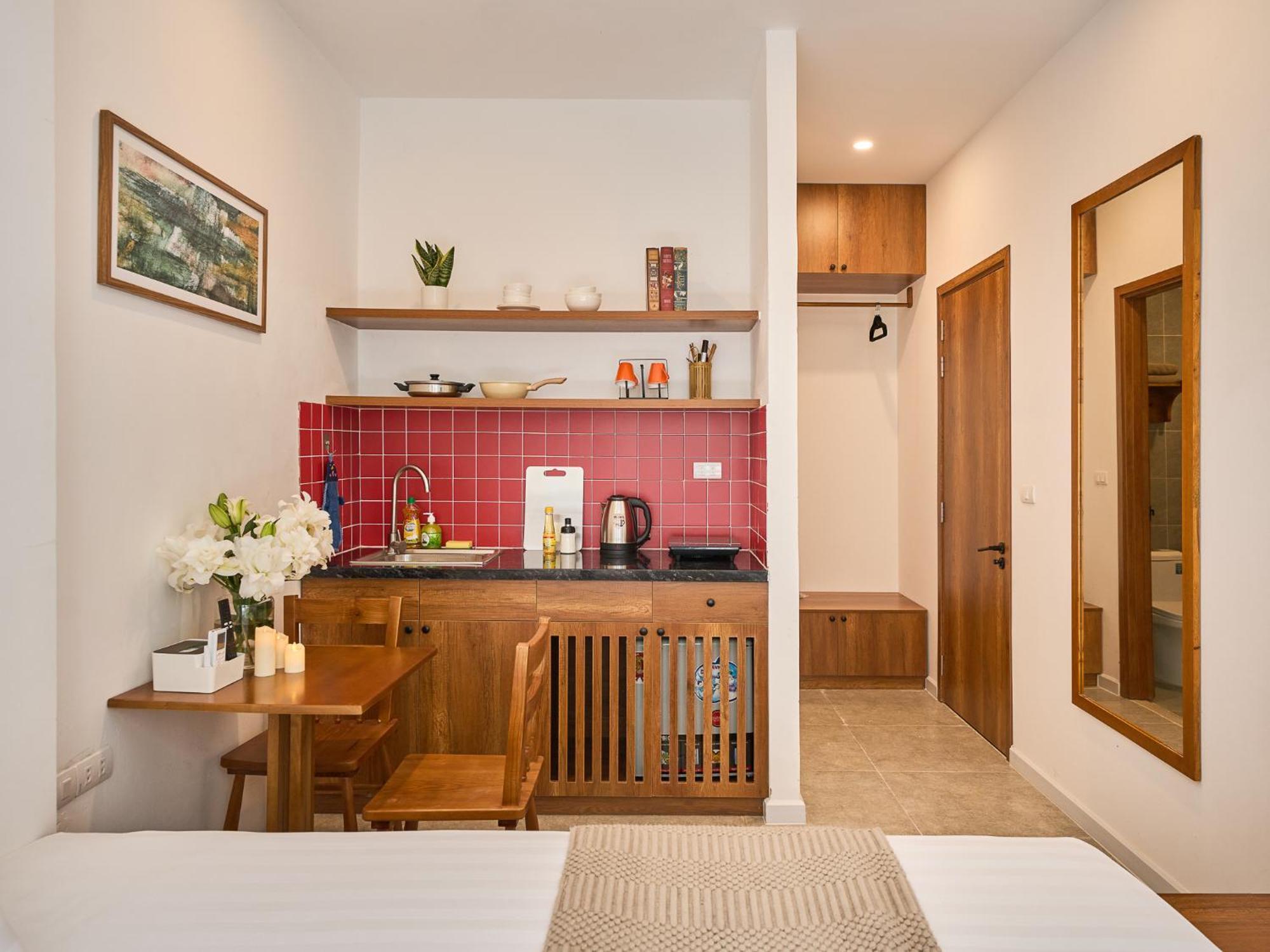 Saigon Night-life Complex-100m2 Rooftop Pool-elevator-heart Of District 1 Apartment Ho Chi Minh City