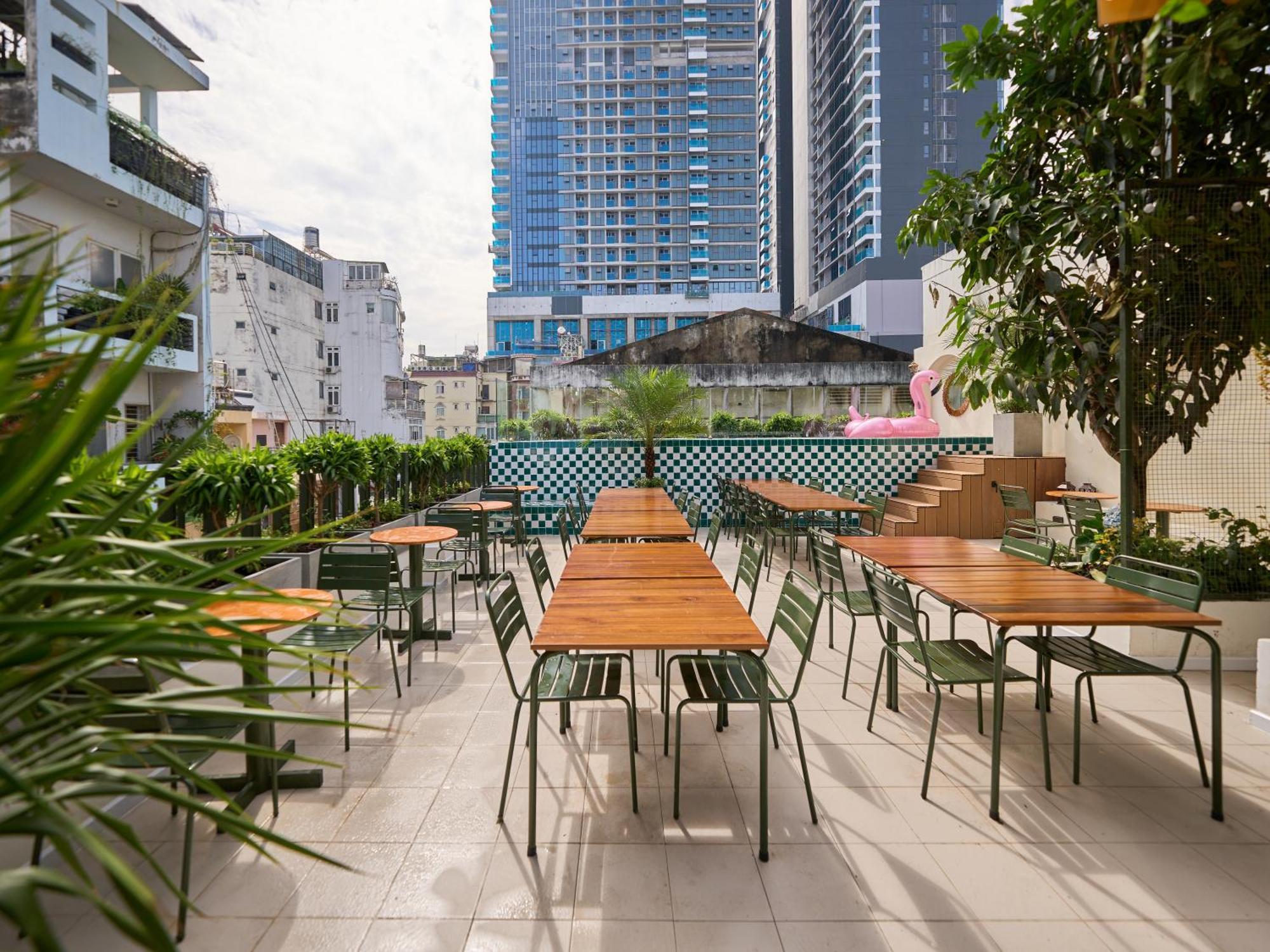 Apartment Saigon Night-life Complex-100m2 Rooftop Pool-elevator-heart Of District 1 Ho Chi Minh City