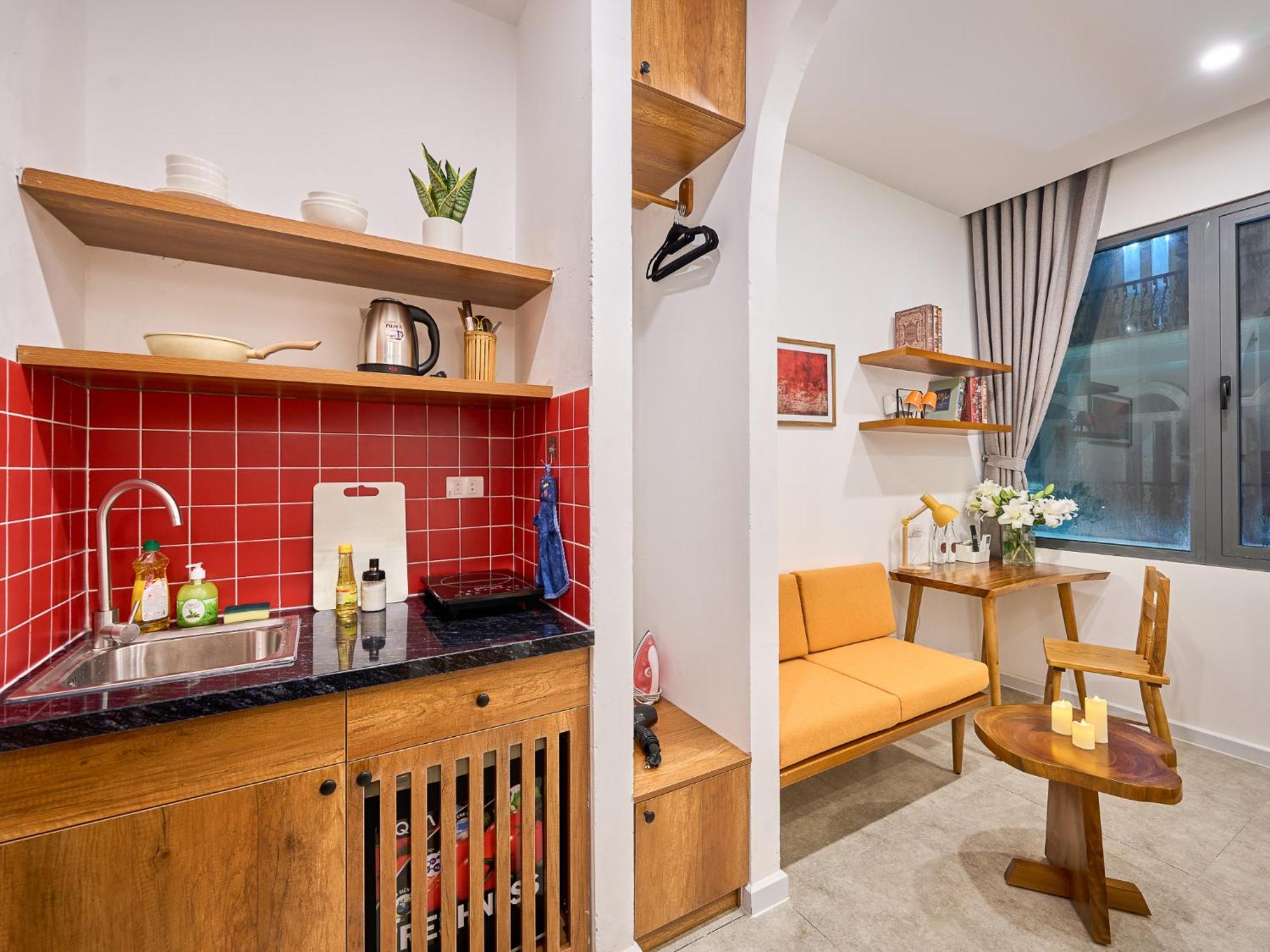 Apartment Saigon Night-life Complex-100m2 Rooftop Pool-elevator-heart Of District 1 Ho Chi Minh City