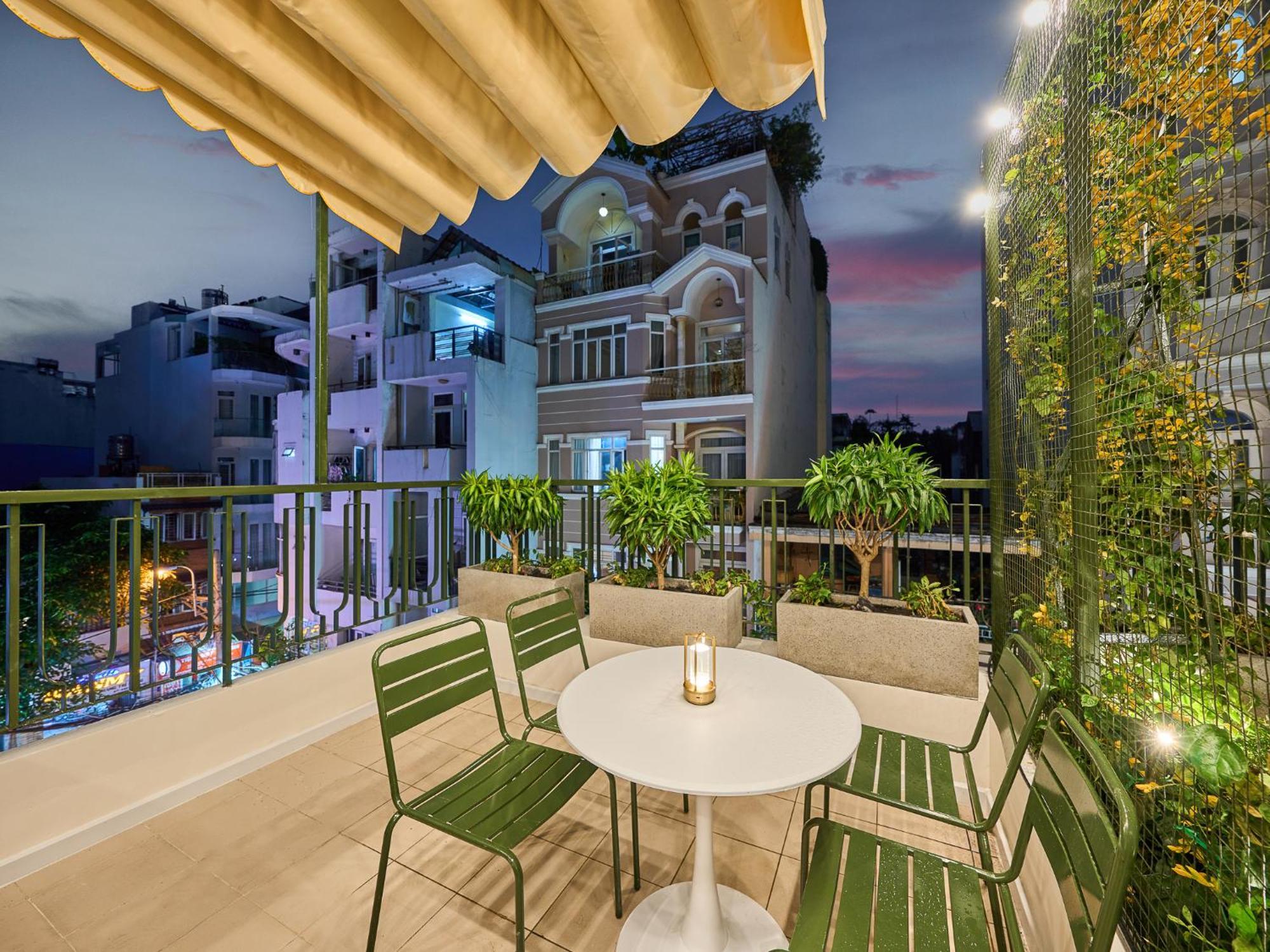 Saigon Night-life Complex-100m2 Rooftop Pool-elevator-heart Of District 1 Ho Chi Minh City