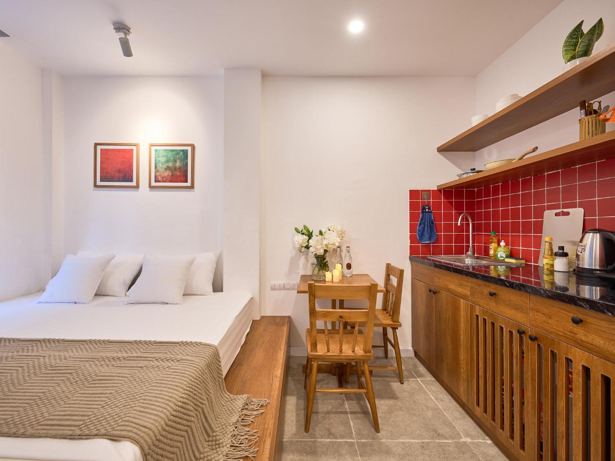 Saigon Night-life Complex-100m2 Rooftop Pool-elevator-heart Of District 1 * Ho Chi Minh City