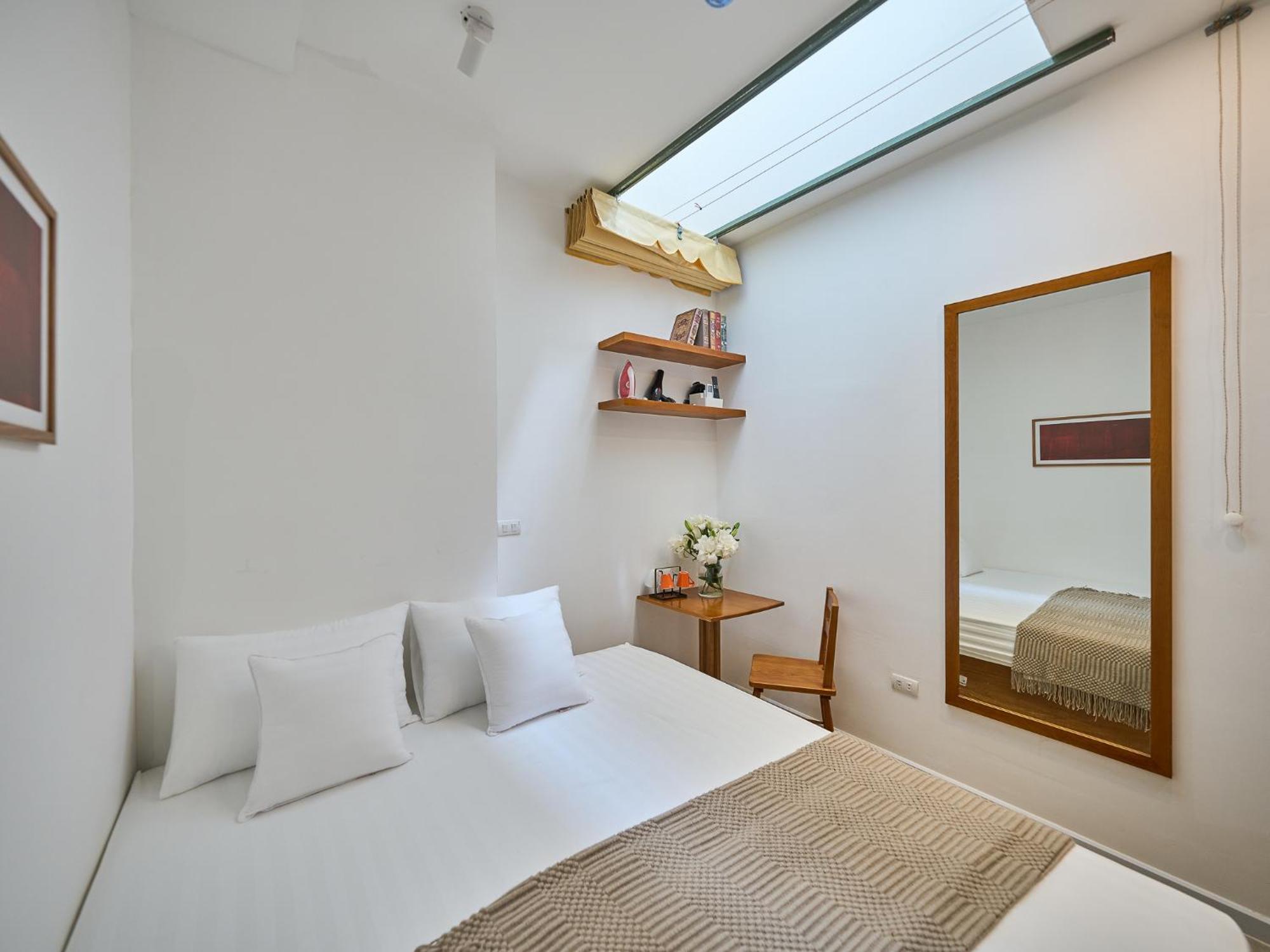 Saigon Night-life Complex-100m2 Rooftop Pool-elevator-heart Of District 1 * Ho Chi Minh City