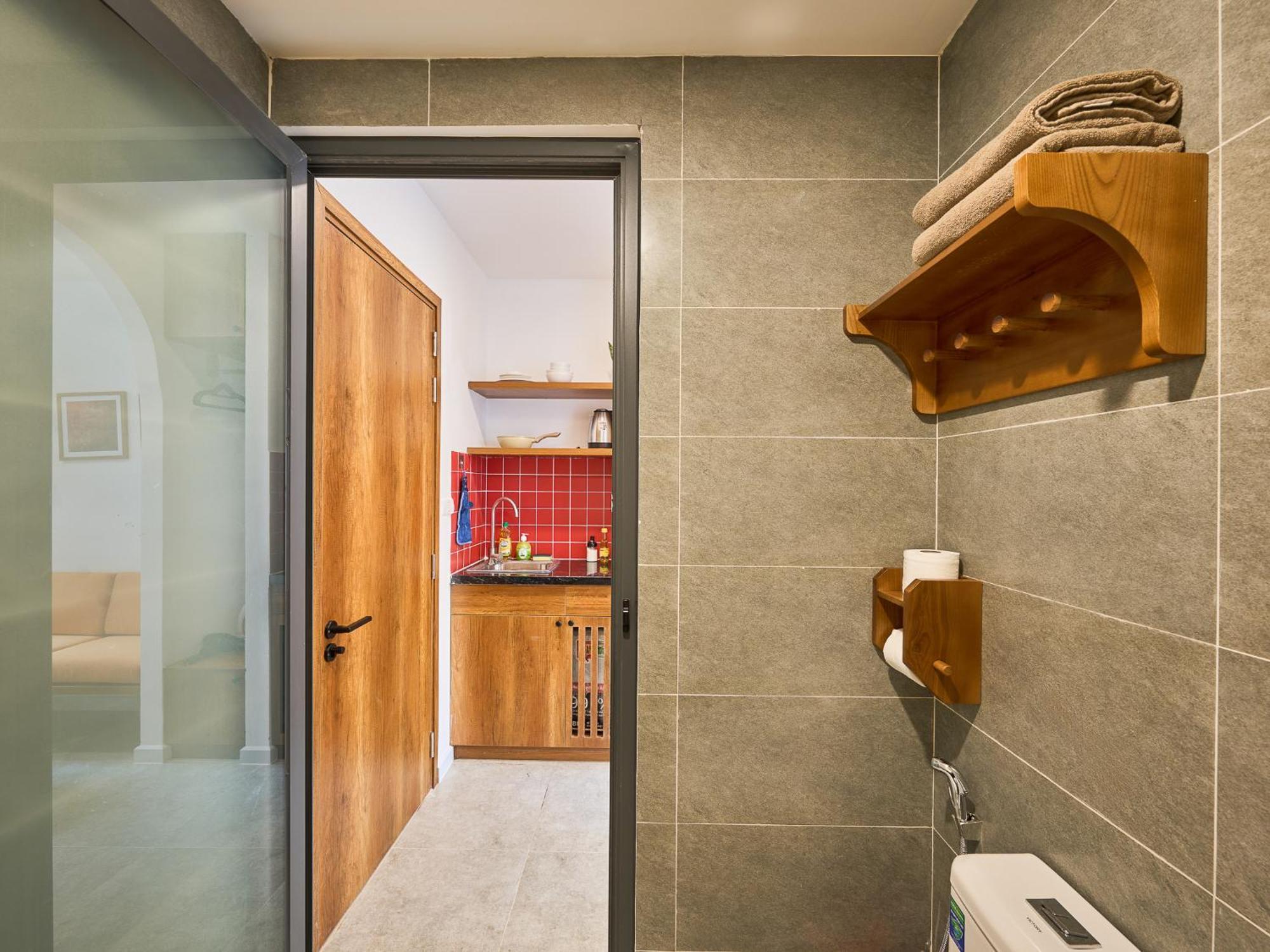 Saigon Night-life Complex-100m2 Rooftop Pool-elevator-heart Of District 1 * Ho Chi Minh City